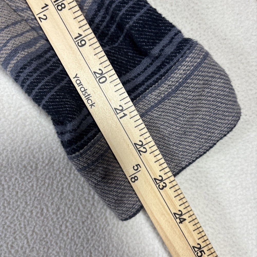 Quicksilver Flannel Shacket Large Striped Quilt Lined Button Up‎ y2K - Picture 7 of 9